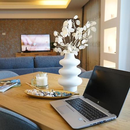 Parliament Square Elite Escapes Apartment Bucureşti Ngoại thất bức ảnh