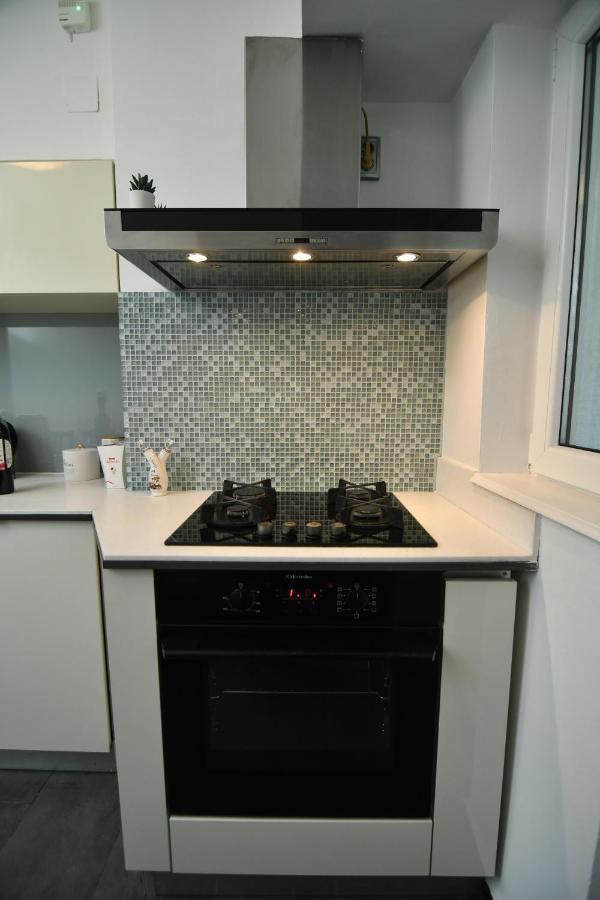 Parliament Square Elite Escapes Apartment Bucureşti Ngoại thất bức ảnh
