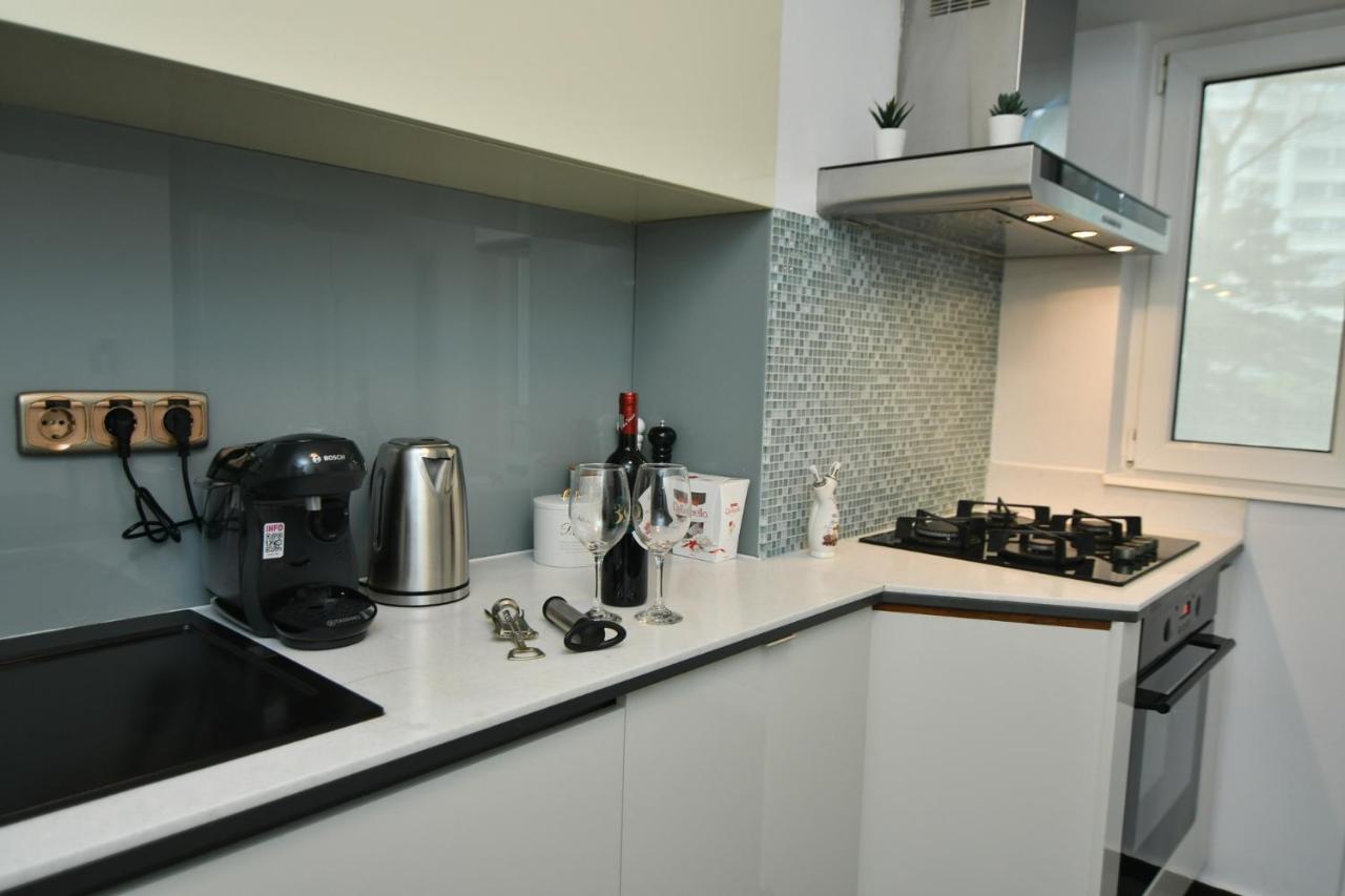 Parliament Square Elite Escapes Apartment Bucureşti Ngoại thất bức ảnh