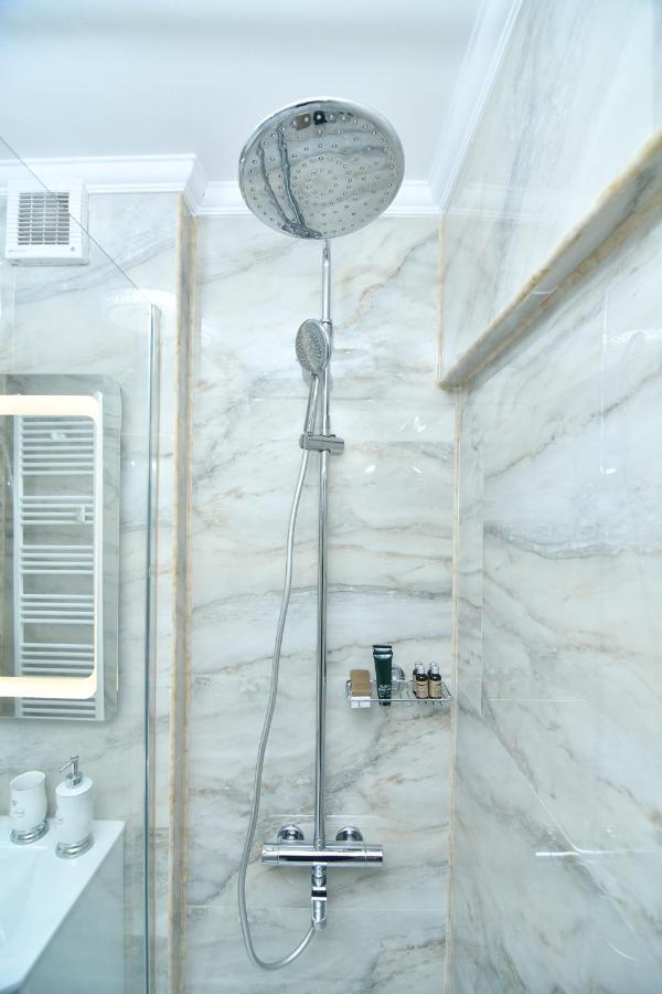 Parliament Square Elite Escapes Apartment Bucureşti Ngoại thất bức ảnh