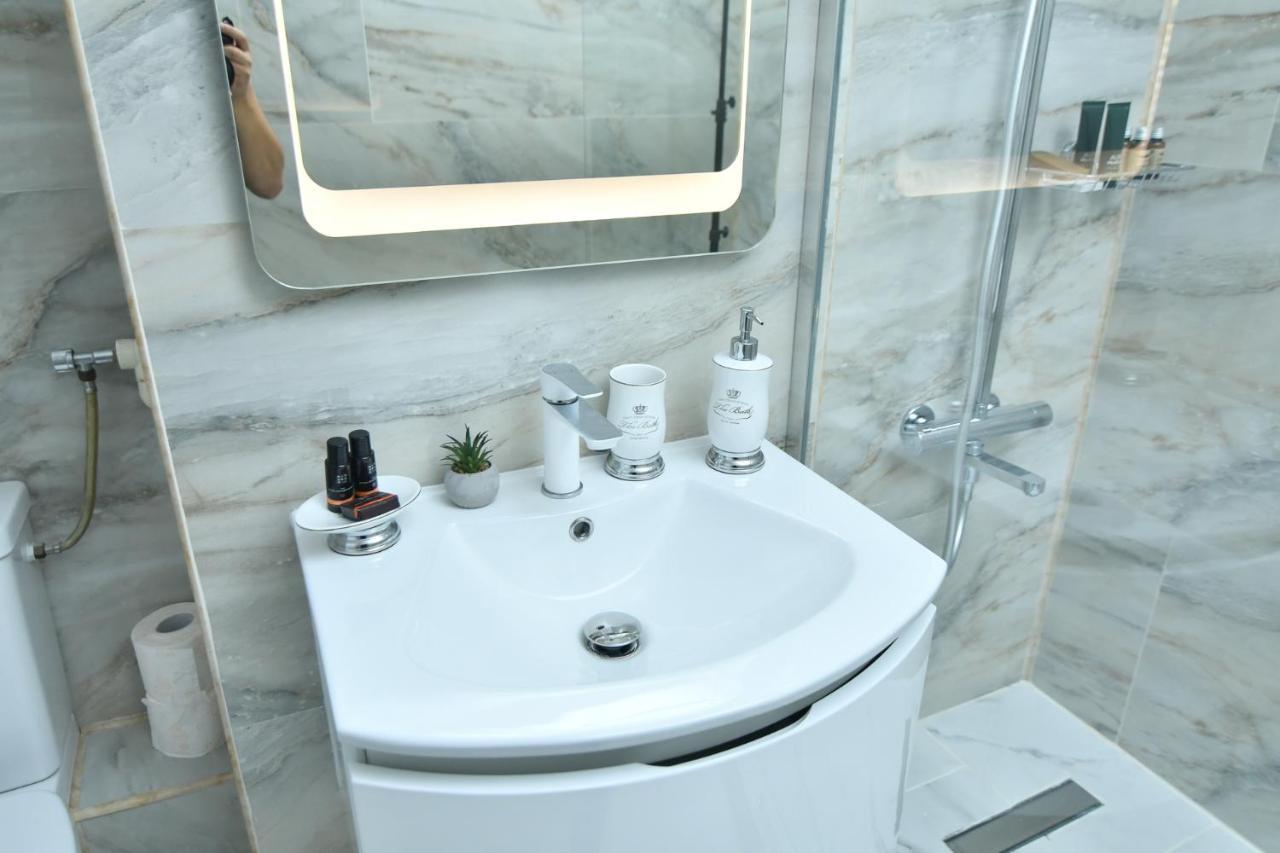 Parliament Square Elite Escapes Apartment Bucureşti Ngoại thất bức ảnh