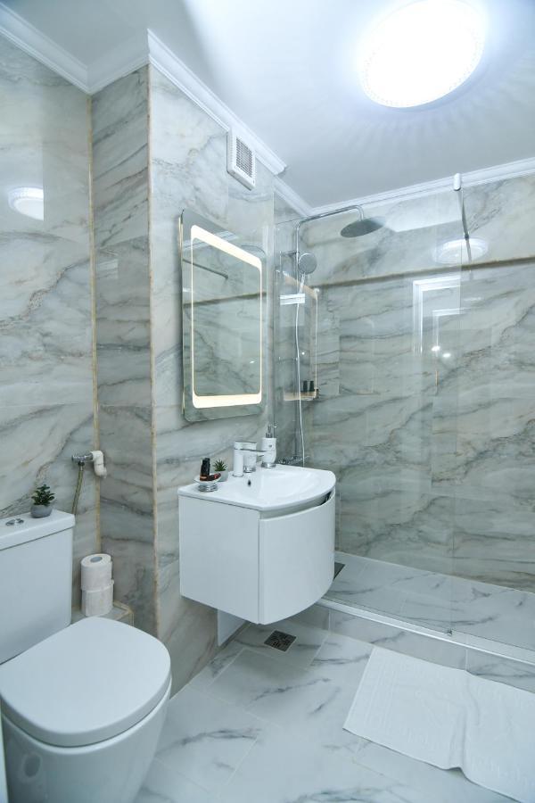 Parliament Square Elite Escapes Apartment Bucureşti Ngoại thất bức ảnh